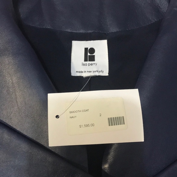 Lisa Perry - Picture 6 of 7